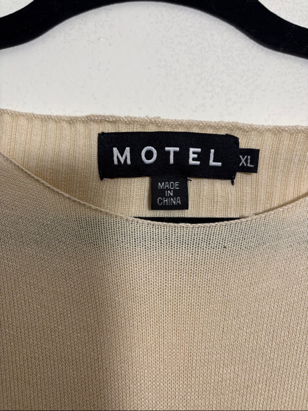 MOTEL Ribbed Drawstring Long-Sleeve Top - Picture 2 of 4